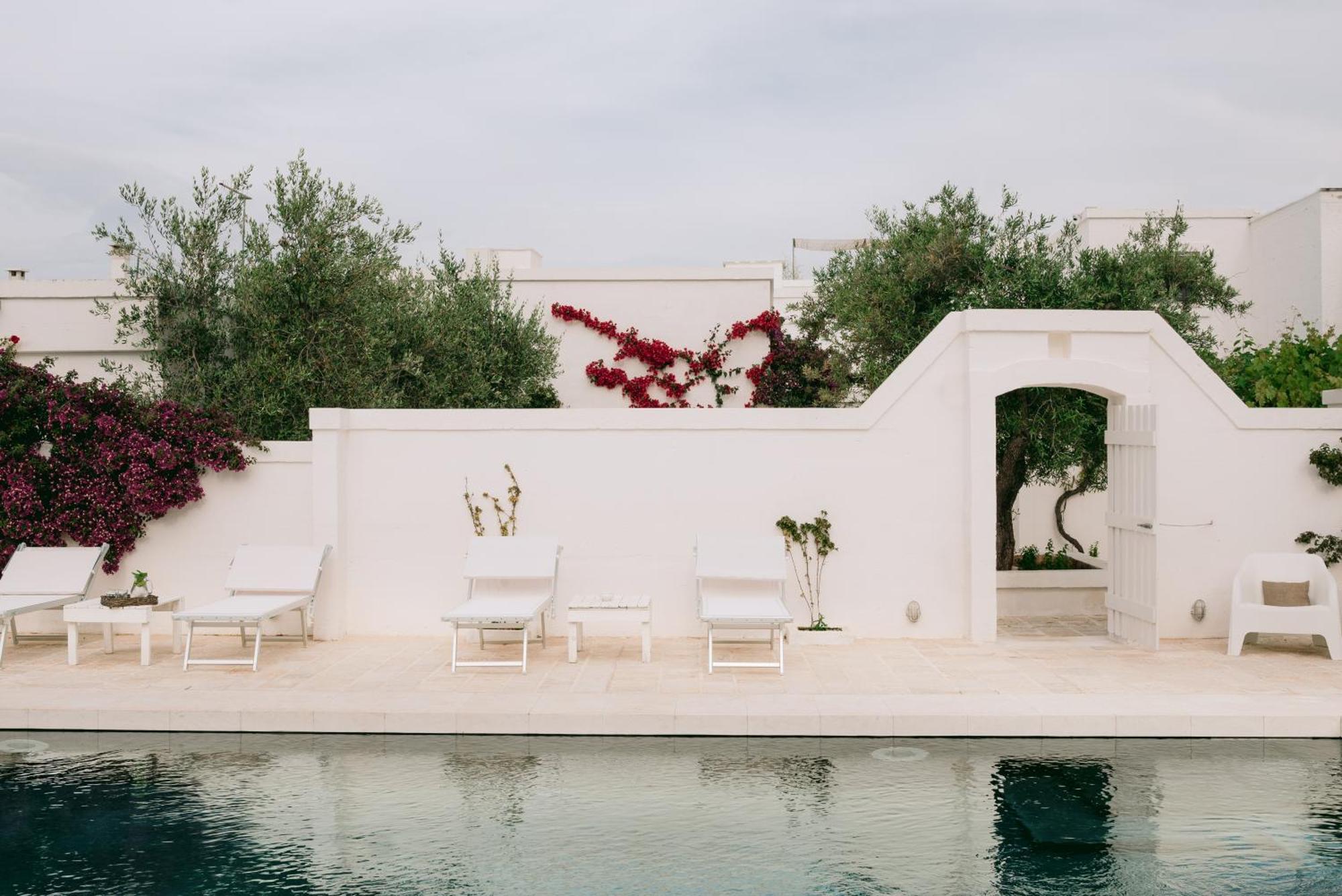 Oltre Gli Ulivi Bed and Breakfast Ostuni Eksteriør billede