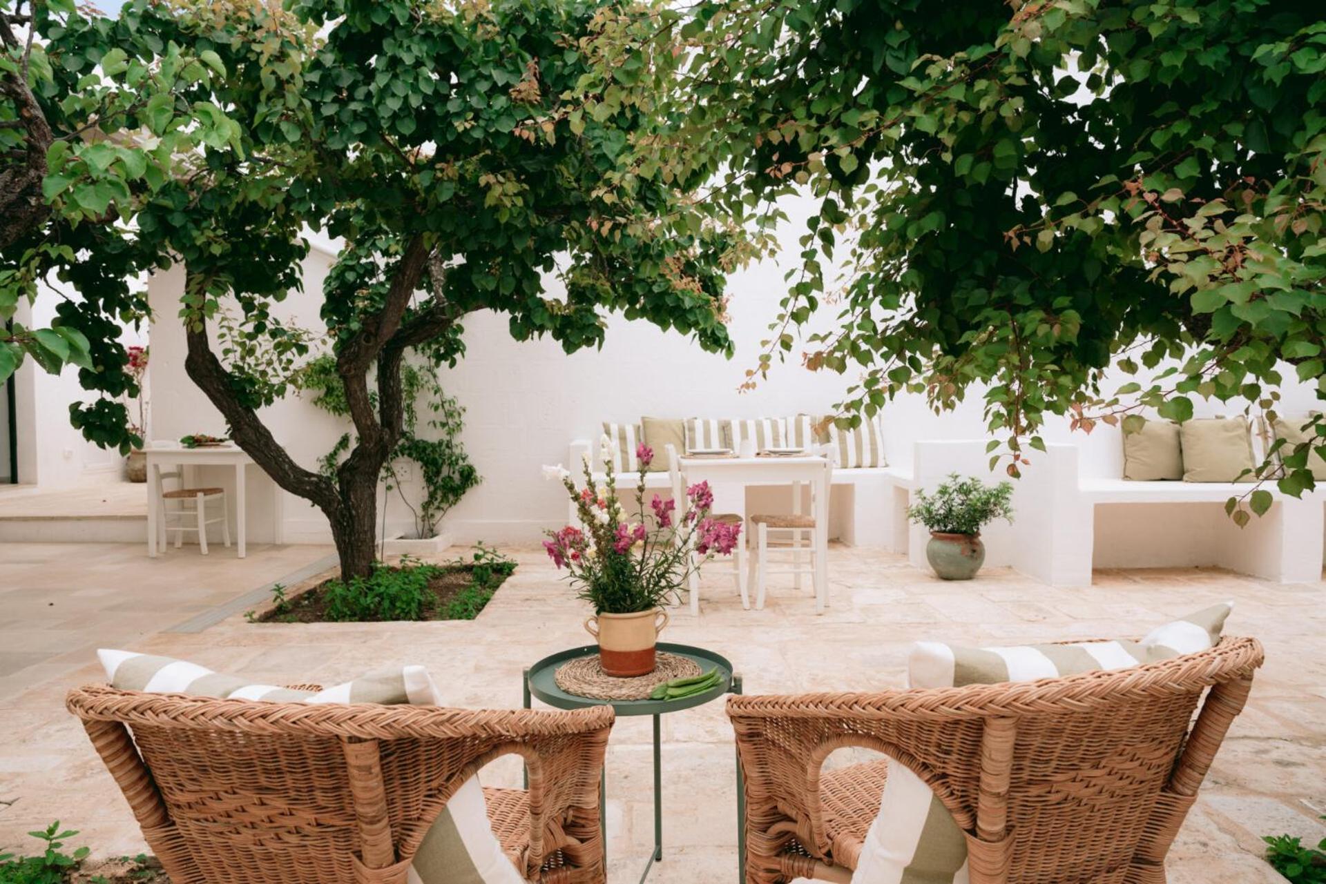 Oltre Gli Ulivi Bed and Breakfast Ostuni Eksteriør billede