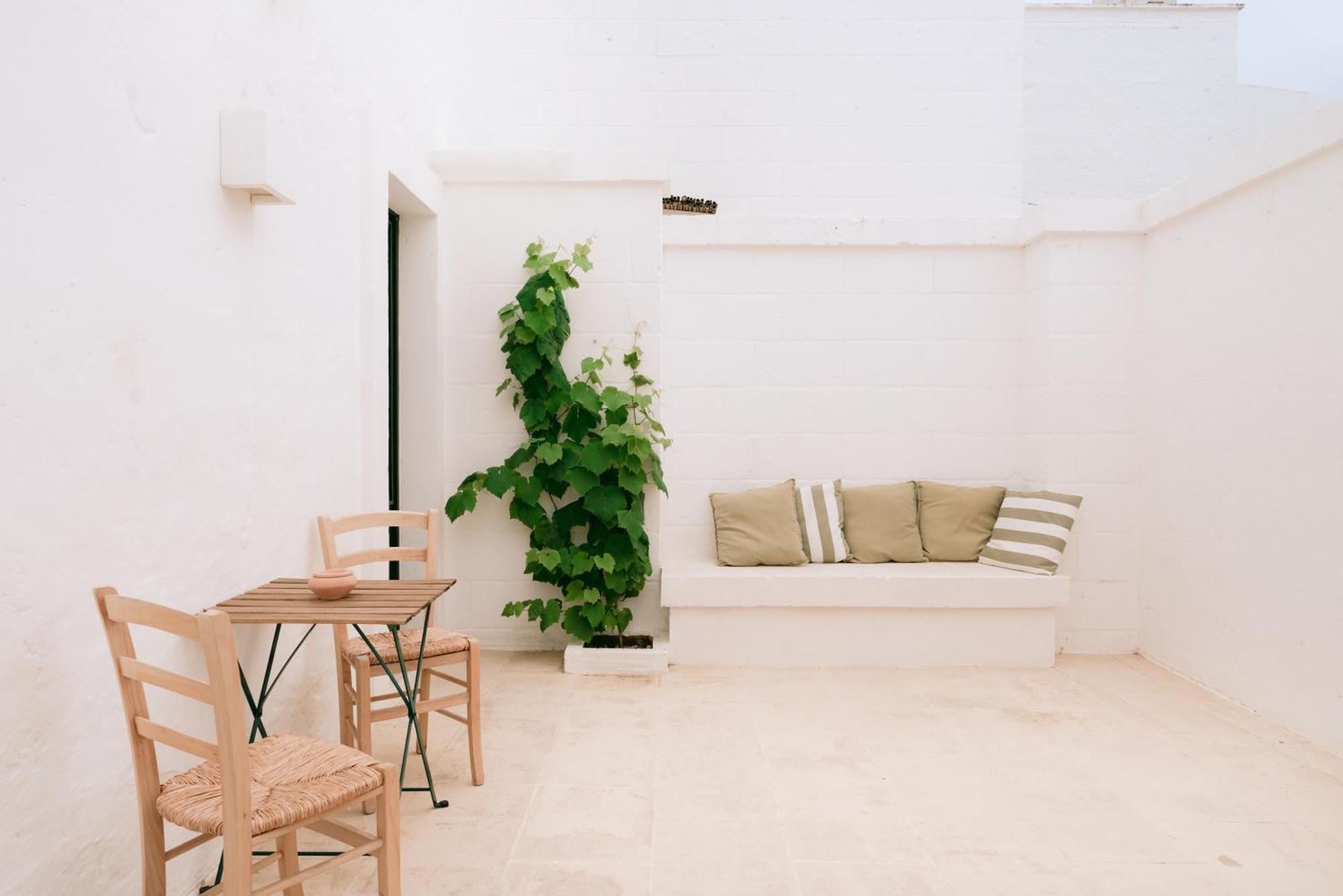 Oltre Gli Ulivi Bed and Breakfast Ostuni Eksteriør billede